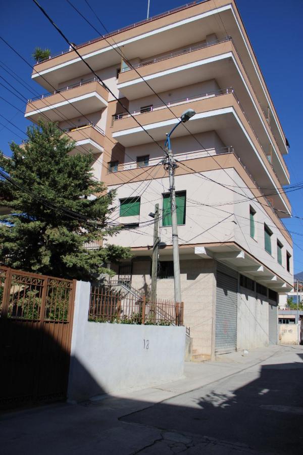 Deni'S Family Apartment In New Blvd Tirana Zewnętrze zdjęcie