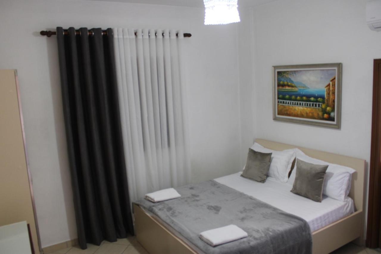 Deni'S Family Apartment In New Blvd Tirana Zewnętrze zdjęcie