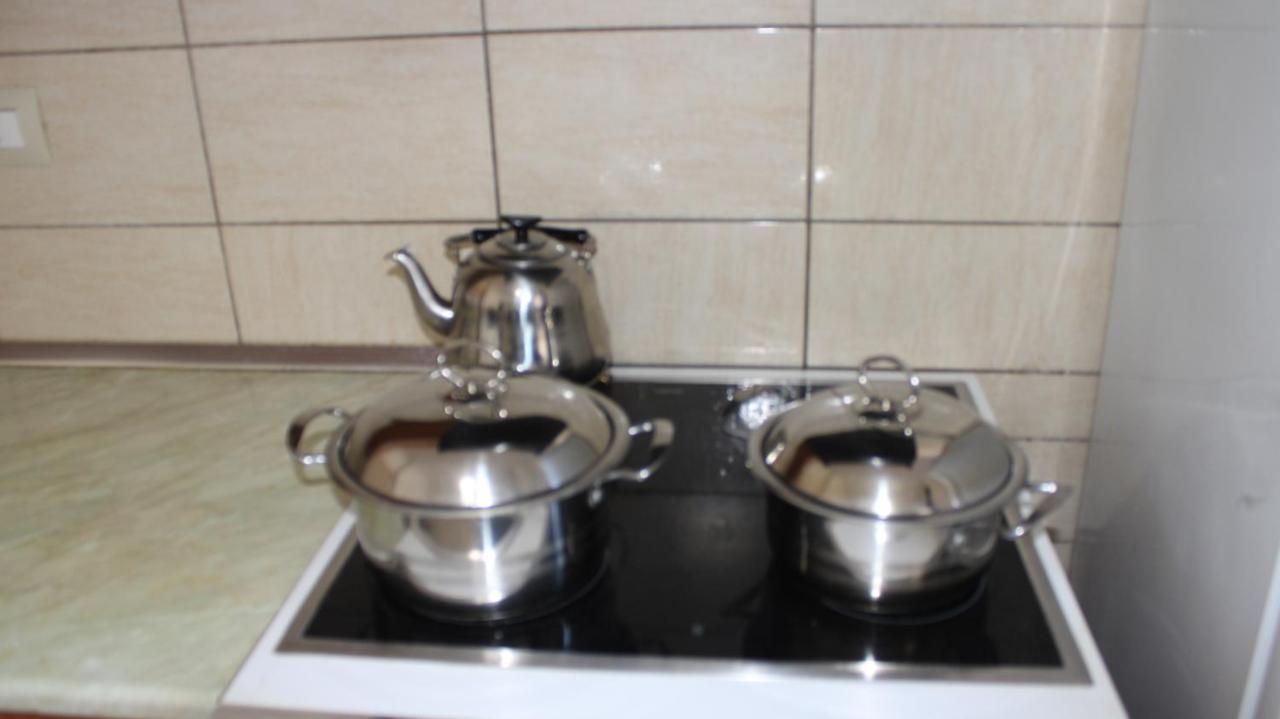 Deni'S Family Apartment In New Blvd Tirana Zewnętrze zdjęcie